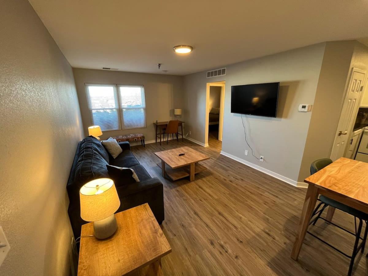 Aksarben 1 Bedroom-Close To I-80 Omaha Exterior photo